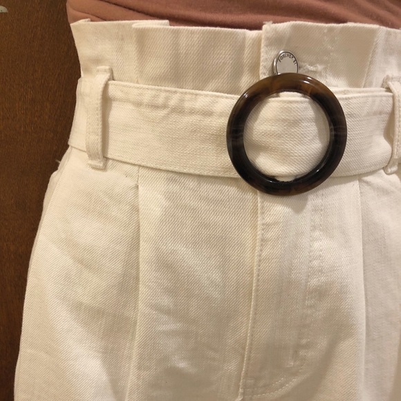 5/25$ Must BUY 5!! Forever 21 High waisted belted denim shorts. NWT size 28. - Picture 6 of 16